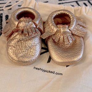 Freshly Picked Moc- rose gold